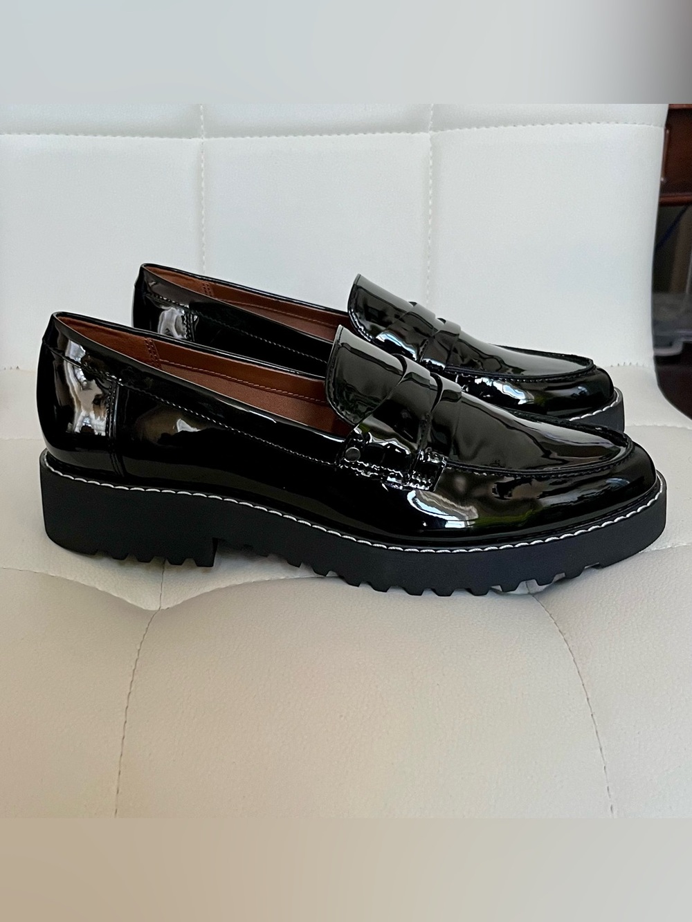 Franco Sarto Black Patent Penny Loafers with Lug Sole Comfort preppy office 8M